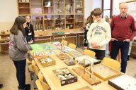 Rušno v chodbách i učebnách: gymnázium lákalo budoucí studenty