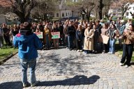 Média nedáme! zaznělo před gymnáziem