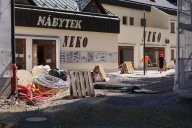 Průchod mezi Nekem a kostelem bude pár dní uzavřen