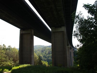 <a href="/o-meste/vyznamne-objekty/502-dalnicni-most-vysocina">Dálniční most Vysočina</a>