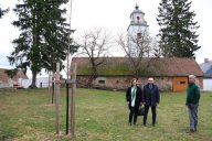 Deset let pomoci, která spojuje: Odkaz hraběte žije dál