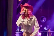 Muzikanti dětem zahráli pro handicapované sportovce